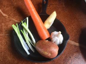 所有的配菜洗净备齐。