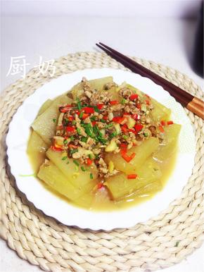 盛盘后再撒葱花即可上桌