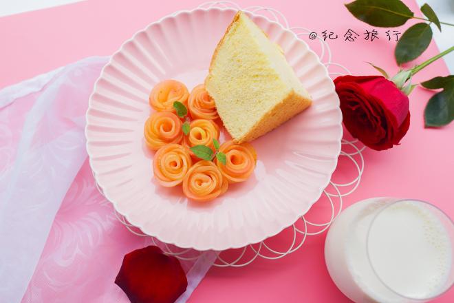 换个方式吃苹果--在盘子上开出的玫瑰花