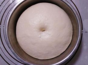 密封发酵至2倍大。