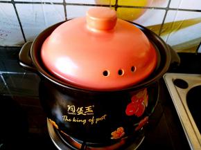 盖好盖子，大火煮开。