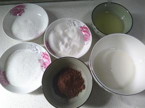将所有材料分别称量准备好