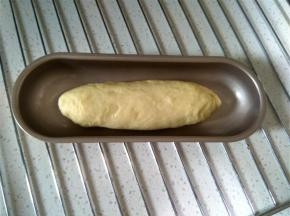 然后放入模具
