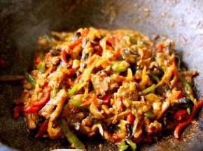 翻炒均匀即可关火