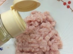 再加入油