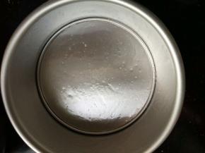 磨具抹油防止粘锅！