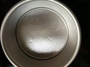 磨具抹油防止粘锅！