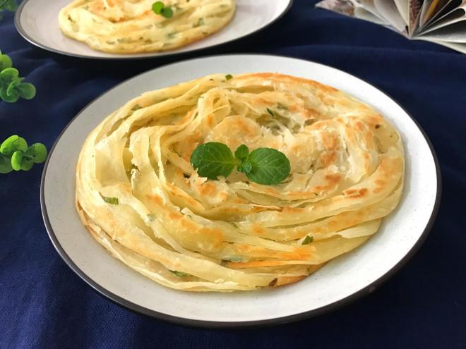 烫面葱香手抓饼