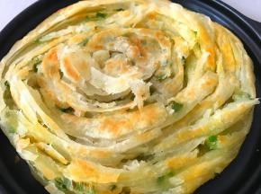 用铲子铲松即可吃了。