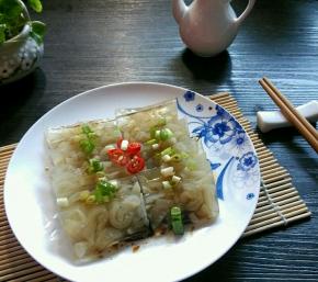 剔透的皮冻，切上一盘，爽口的很那 ！