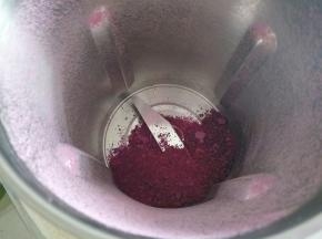 打碎。