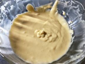 拌匀到无低粉，不可过度搅拌。待用