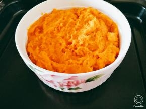 放入预热好的烤箱200度10分钟。放入芝士碎更是完美。没有烤箱。这一步可省略