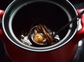 后加盐调味喝汤