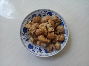 第一遍炸好捞出。