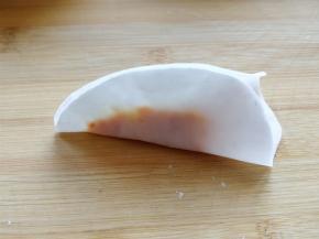 用手捏成如图的形状