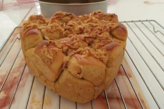 出炉脱模后放在晾网上晾至手温，密封保存。