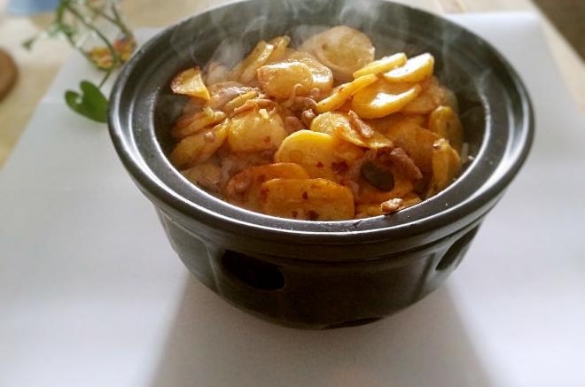 酒精煲干锅土豆片