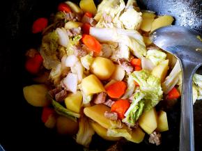 炒至大白菜变软