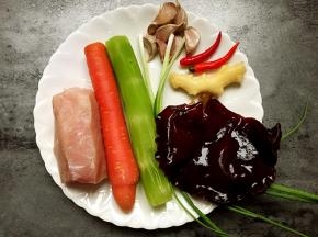 准备材料如图。