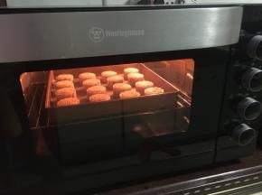 然后放入烤箱继续烤5分钟