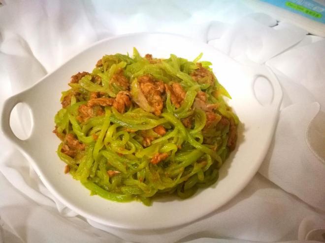 莴笋炒肉丝