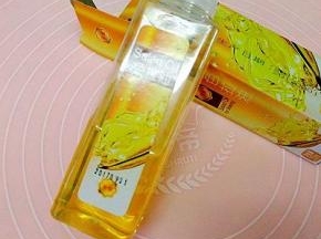 采用无味的色拉油