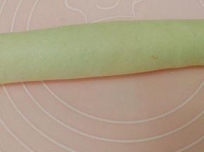 由下往上卷，卷紧些