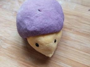 前面用花椒粒做成眼