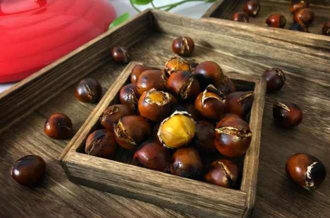 香烤板栗