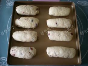 依次摆放到烤盘