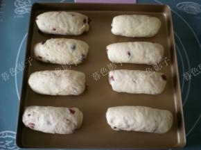 依次摆放到烤盘