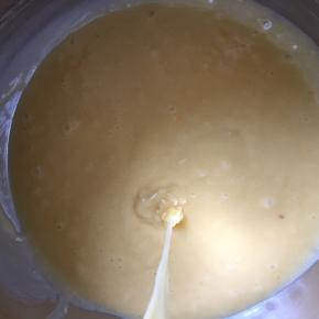 好的面糊是光泽顺滑的。