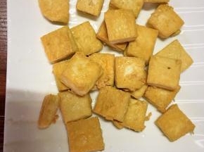 豆干捞出备用。