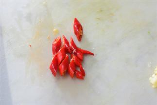 辣椒切段