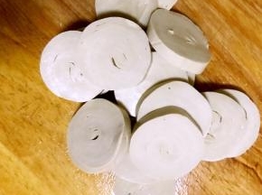 2.素鸡洗净切厚片