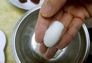 揉搓合适大小椭圆