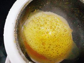 过滤多余的泡泡，如果不想过滤可以静止一会儿这样也会消泡