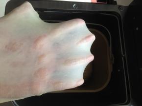 和出手套膜，如果不是做吐司的话，和面时间可以缩短一些