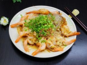 鲜香美味，热气腾腾的出锅了。