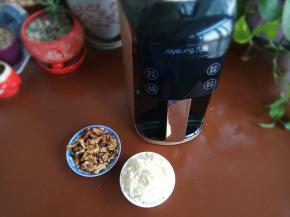 核桃，杏仁粉。