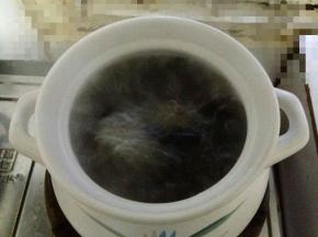 炖的过程中，不时去搅拌搅拌