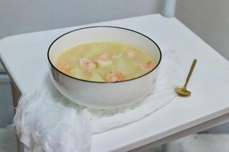 虾仁凉透会略带腥味，趁热食用最好