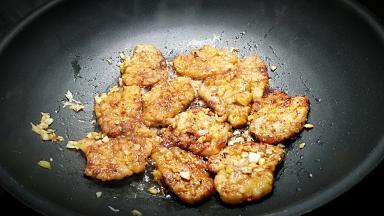 汤汁吸收即可出锅。