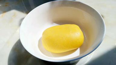 最后面团非常的光滑。