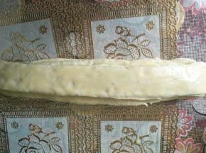 一条条叠起来，切成8小段