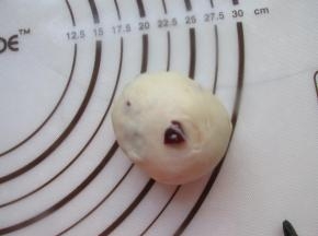 整成圆形，这样做的目的会更有层次。