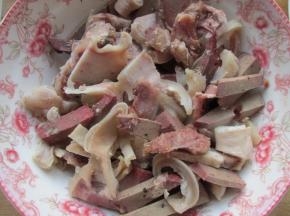 所有羊杂备用。