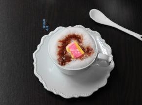 冬天热饮，暖暖的棉花糖热咖啡