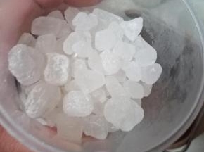 准备好冰糖。